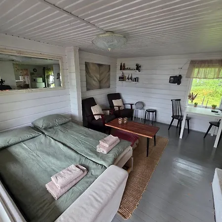 Kuuranlumo Authentic Lakeside With Sauna *