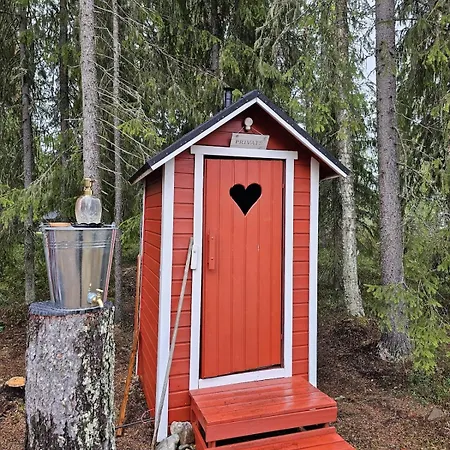 Kuuranlumo Authentic Lakeside With Sauna